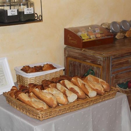 Logis Hotel Restaurant Les Norias Cazilhac  Екстериор снимка