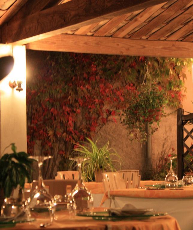 Logis Hotel Restaurant Les Norias Cazilhac  Екстериор снимка