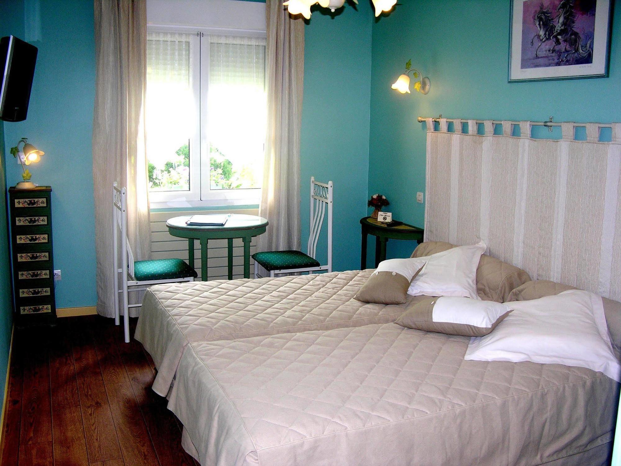 Logis Hotel Restaurant Les Norias Cazilhac  Екстериор снимка
