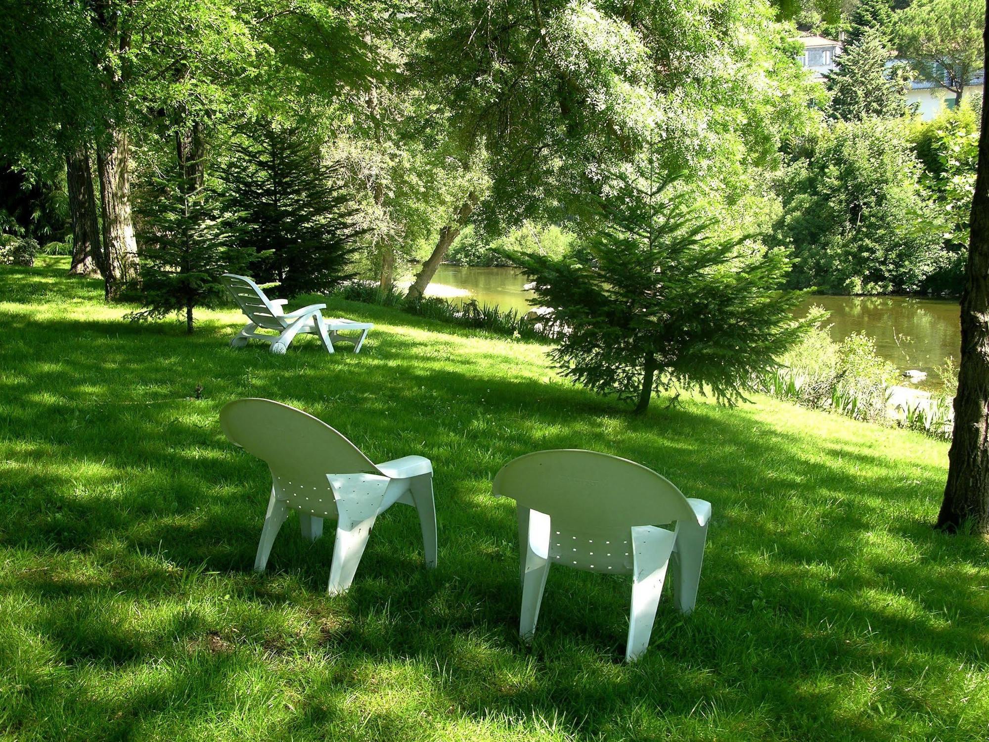 Logis Hotel Restaurant Les Norias Cazilhac  Екстериор снимка