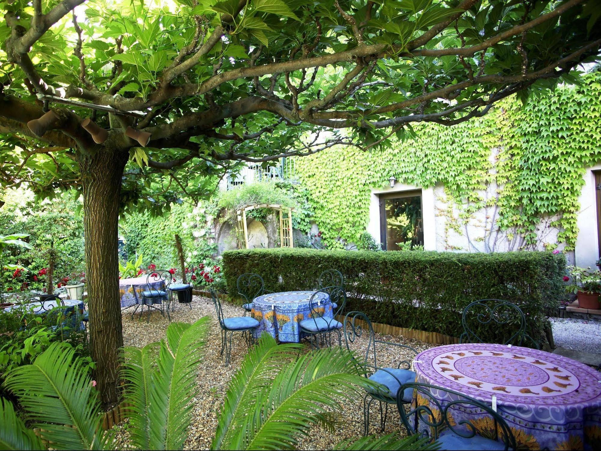Logis Hotel Restaurant Les Norias Cazilhac  Екстериор снимка