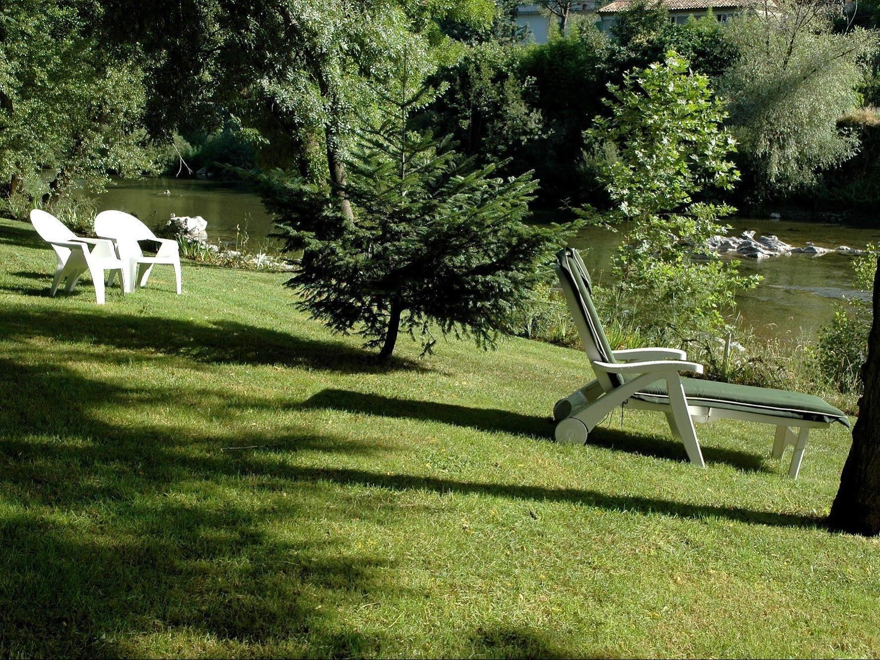 Logis Hotel Restaurant Les Norias Cazilhac  Екстериор снимка
